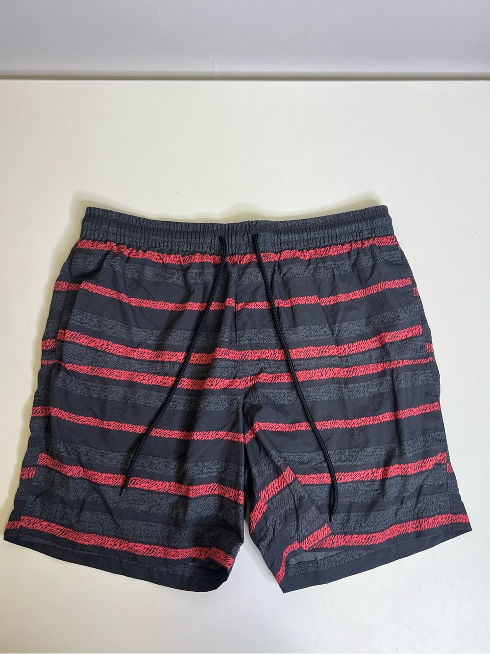 Columbia Swim Shorts Men’s Red/Black/Charcoal Striped Trunk Lined - Size Medium